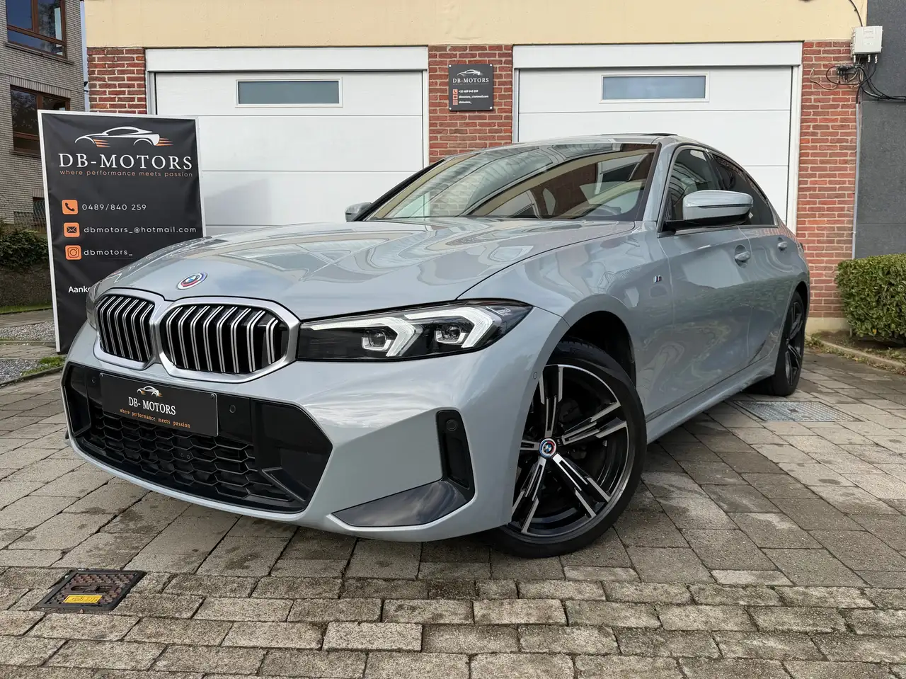BMW 320