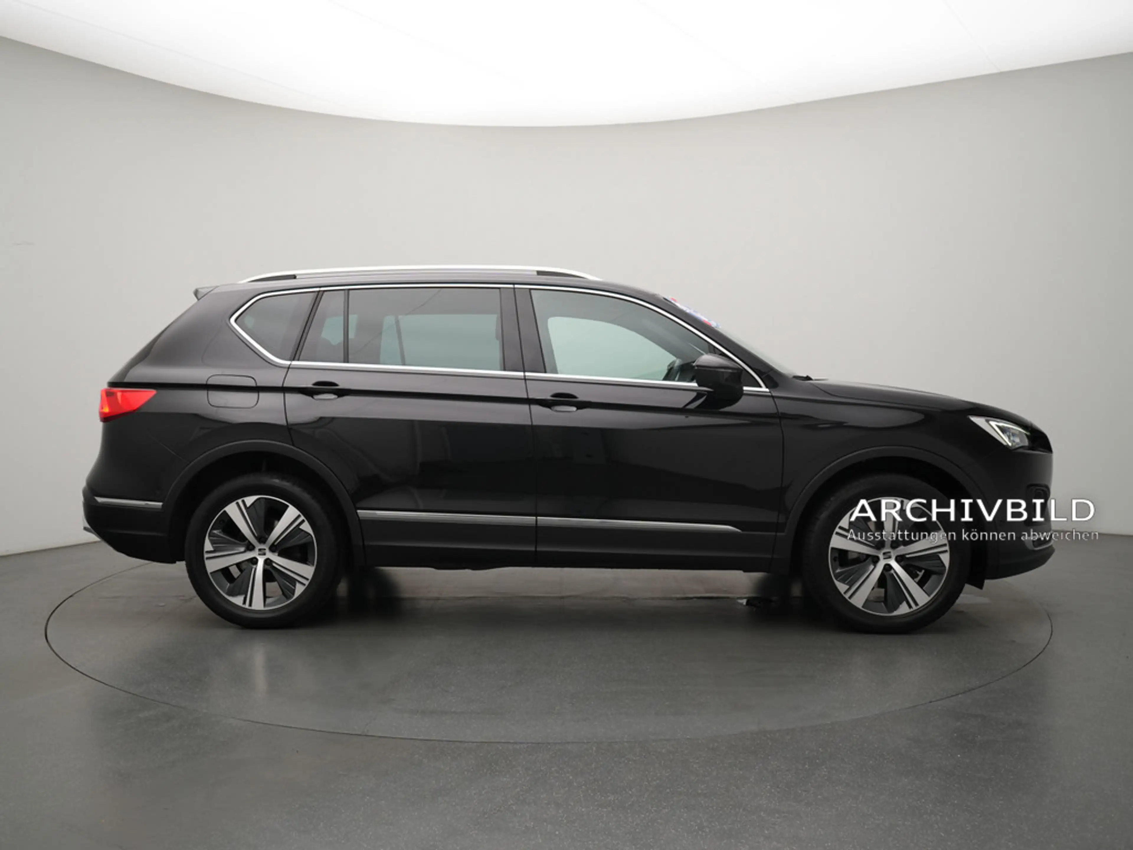 SEAT Tarraco Experience KAM ACC MEMORY DCC PANO SHZ — photo 3