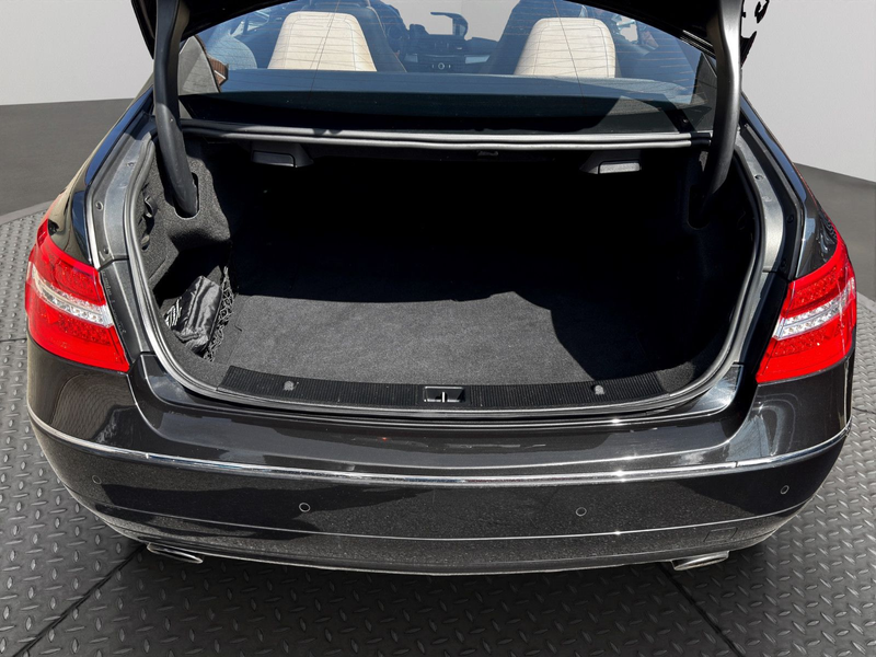Mercedes-Benz E 350 CGI V6 COUPE BE*Aut.*Leder*Schieb.*Xenon* — photo 11