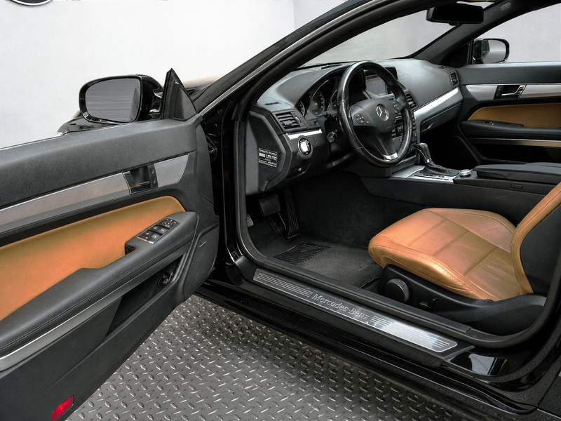 Mercedes-Benz E 350 CGI V6 COUPE BE*Aut.*Leder*Schieb.*Xenon* — photo 12