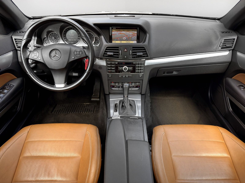 Mercedes-Benz E 350 CGI V6 COUPE BE*Aut.*Leder*Schieb.*Xenon* — photo 14
