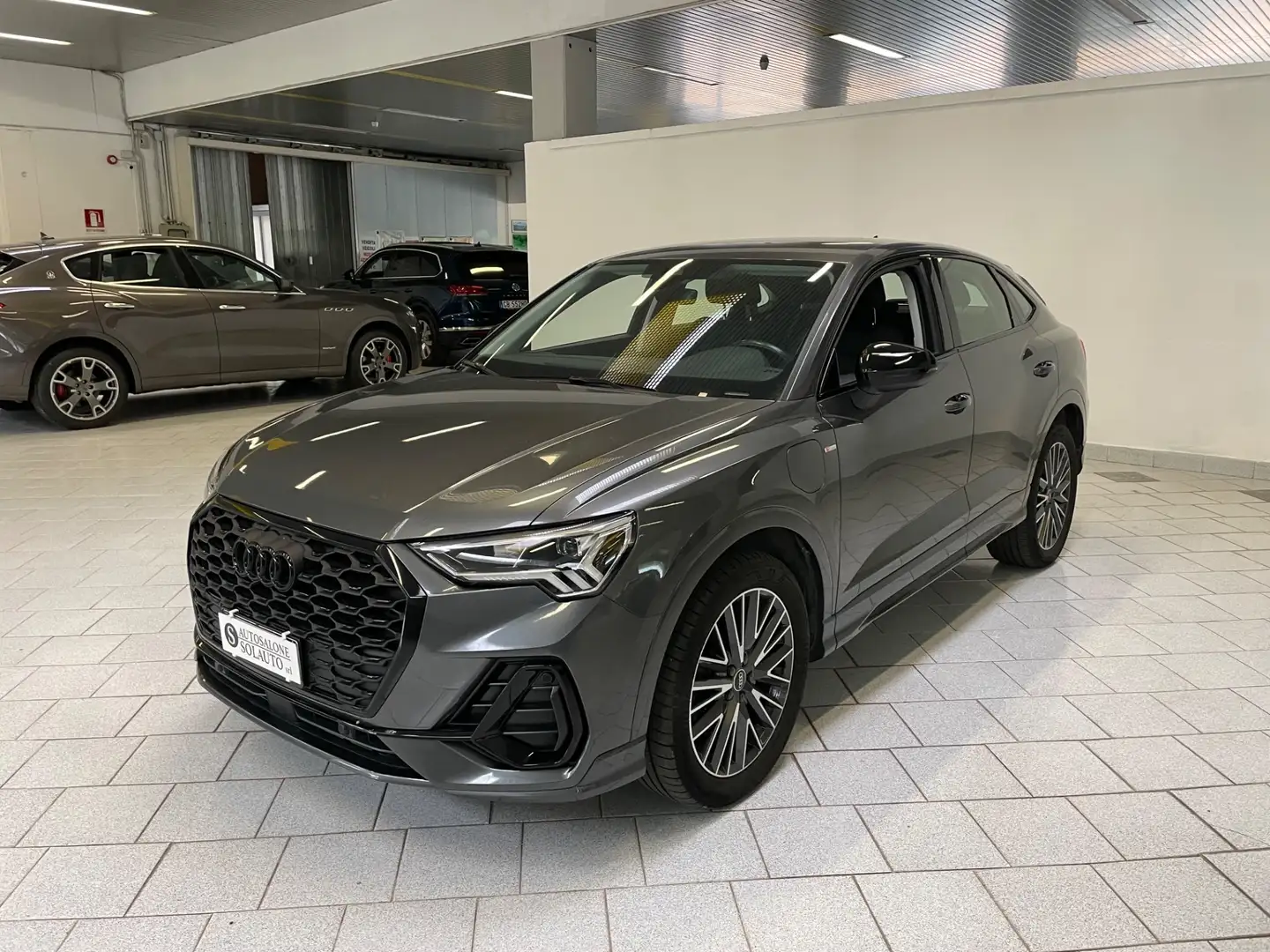 Audi Q3 SPB Sportback 45 TFSI e S tronic S line Grigio - 1