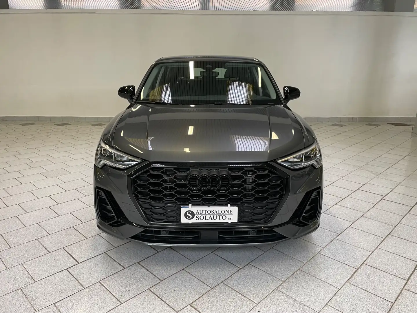 Audi Q3 SPB Sportback 45 TFSI e S tronic S line Grigio - 2