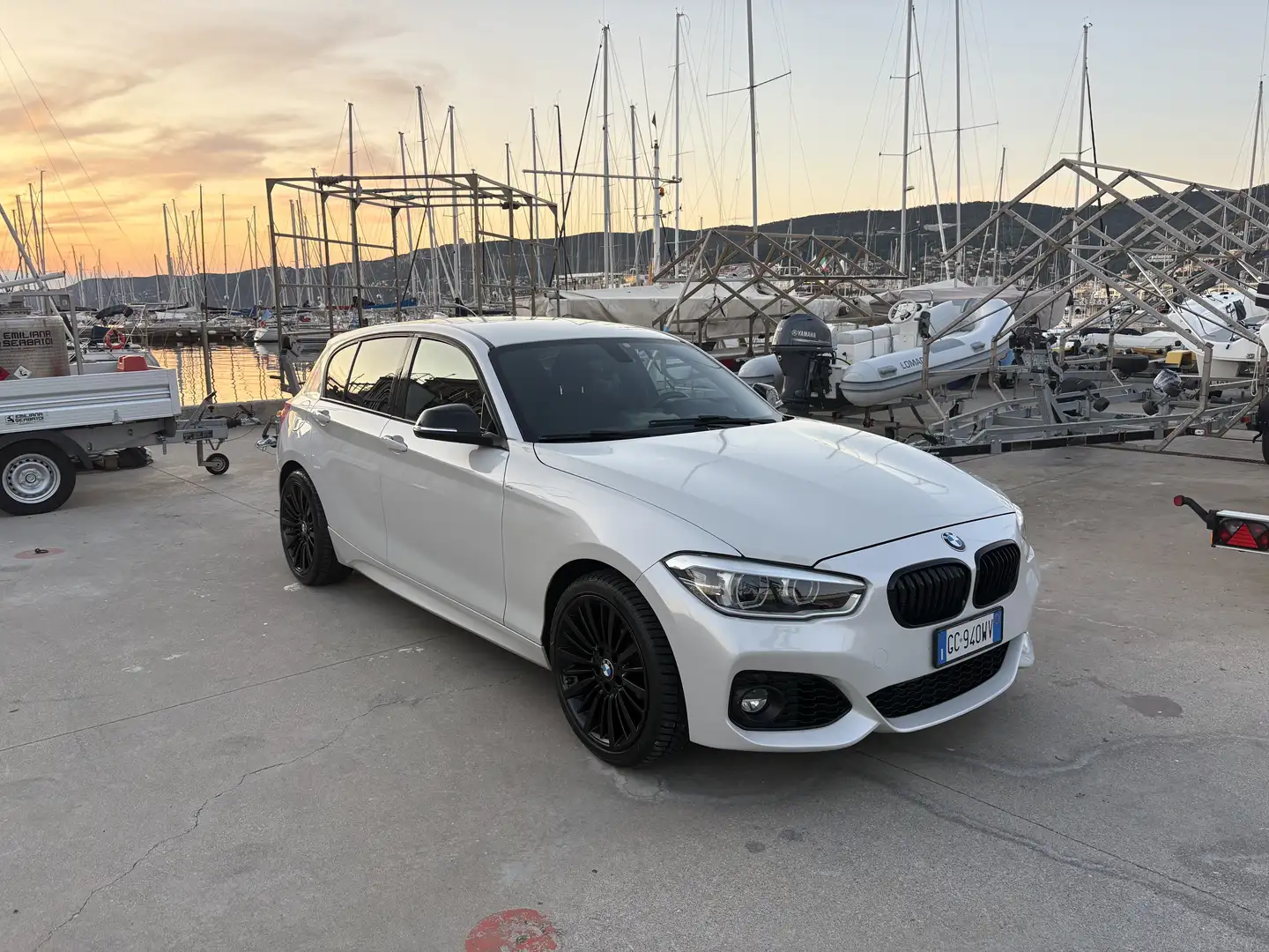 BMW 118 Msport shadow F21 - 1