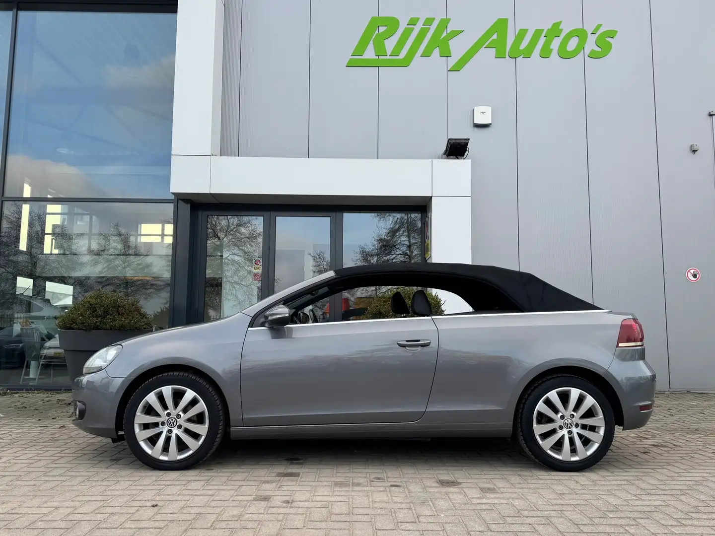 Volkswagen Golf Cabriolet 1.2 TSI * Stoelverwarming * Clima * PDC 2X * Winds Gris - 2