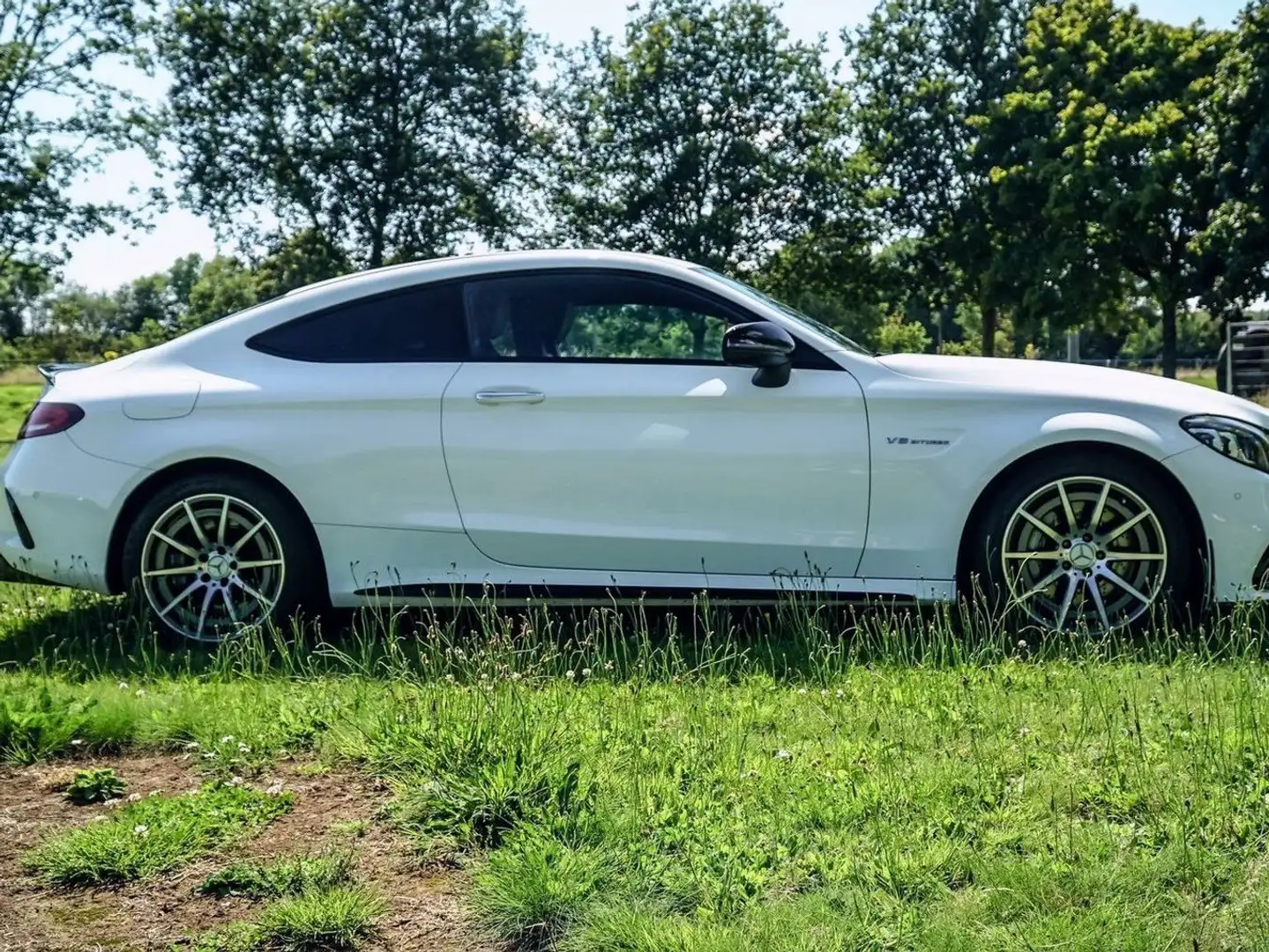 Mercedes-Benz C 63 AMG Coupe Weiß - 2