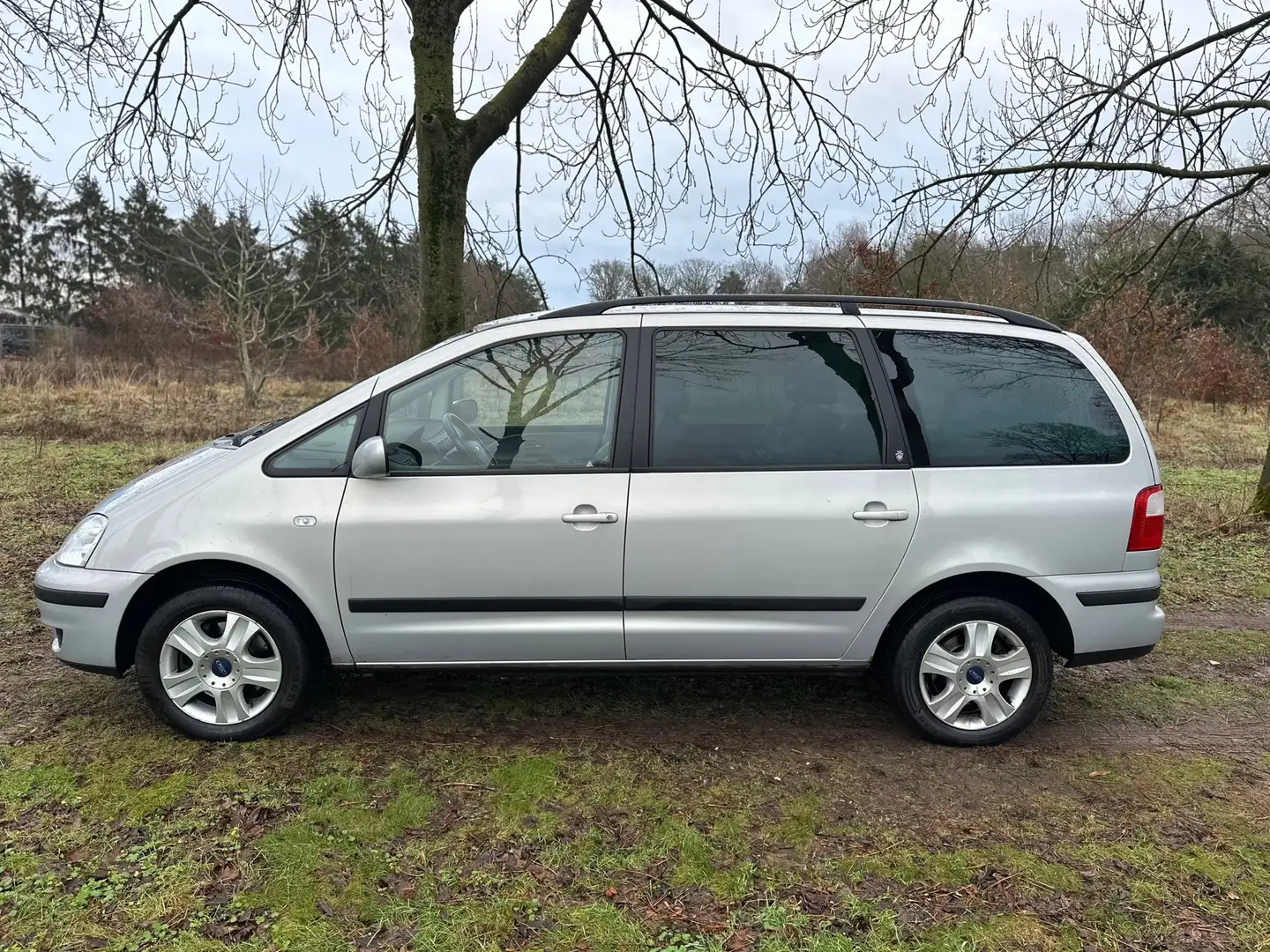 Ford Galaxy 2.8-24V V6 Ghia Automaat Leer APK 28-05-2026 Grau - 2