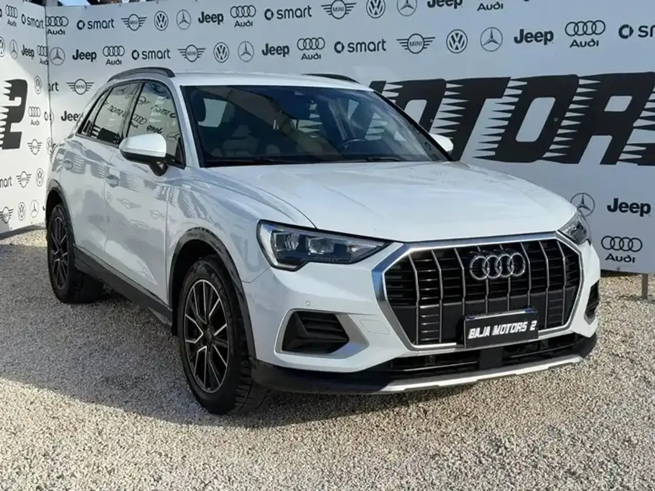 Audi Q3 35 2.0 tdi s-tronic S-LINE