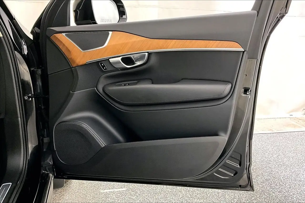 Volvo XC90 снимка Volvo XC90