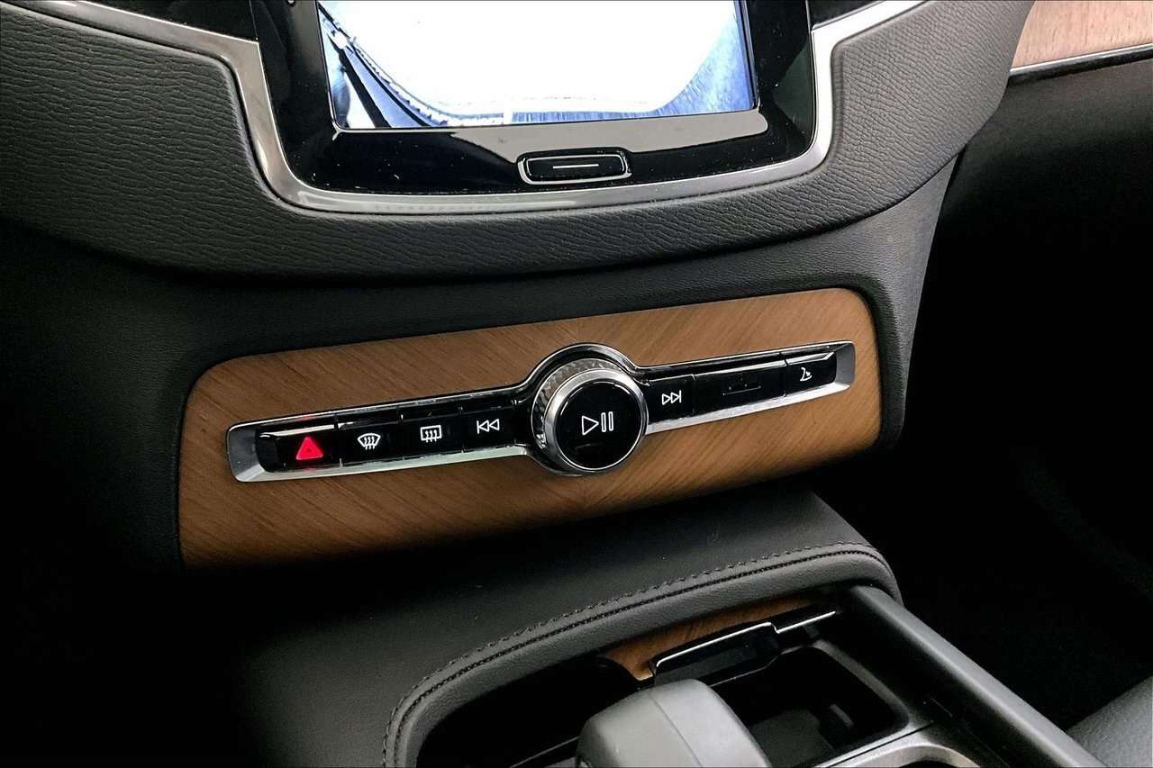 2024 Volvo XC90 PLUS BRIGHT PHEV - 21'' WHEELS - FOLDABLE TOWBAR / thumb 24