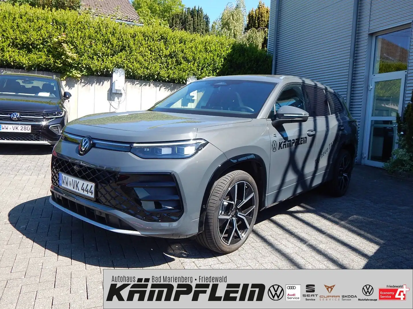 Volkswagen Tayron 2.0 TDI 4M R-Line AHK PANO NAV 20" HD LED Gris - 1