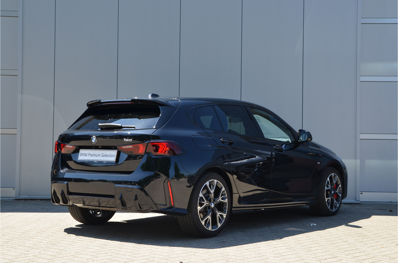 BMW 120 1 Serie M Sport Automaat / Sportstoelen / Adaptiev — photo 6