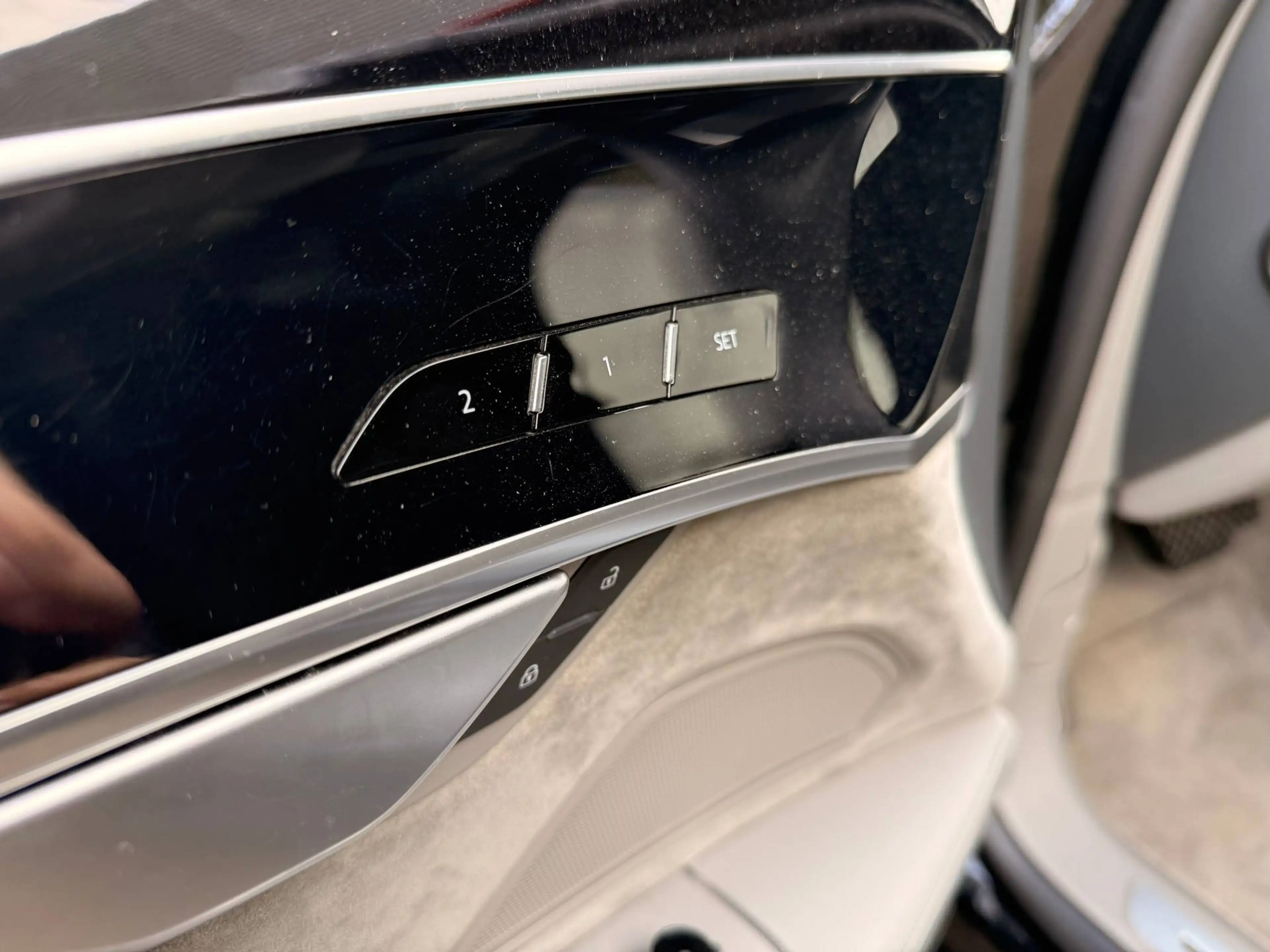 Audi A8 50 TDI quattro — photo 19