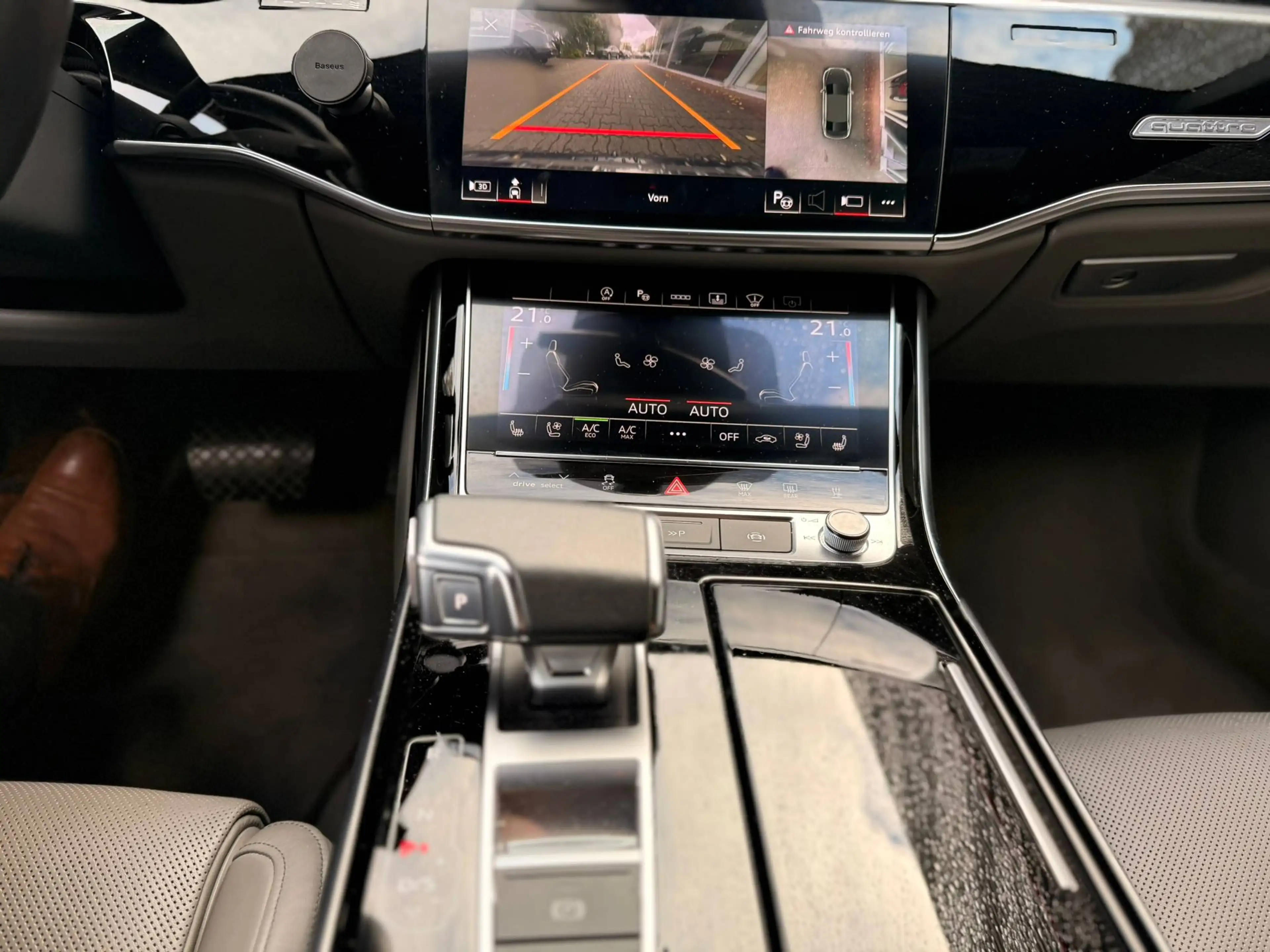 Audi A8 50 TDI quattro — photo 17