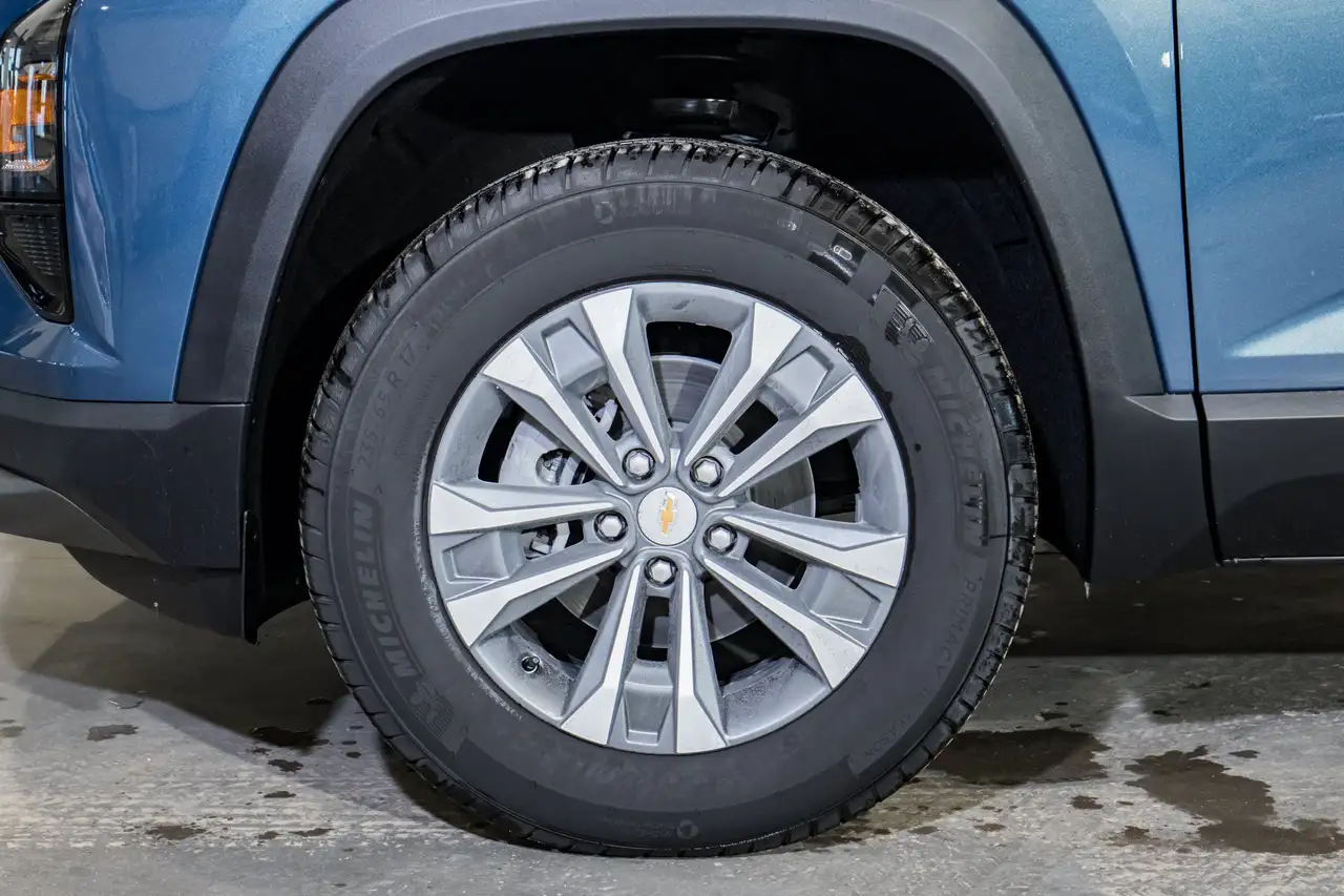 Chevrolet Equinox снимка Chevrolet Equinox