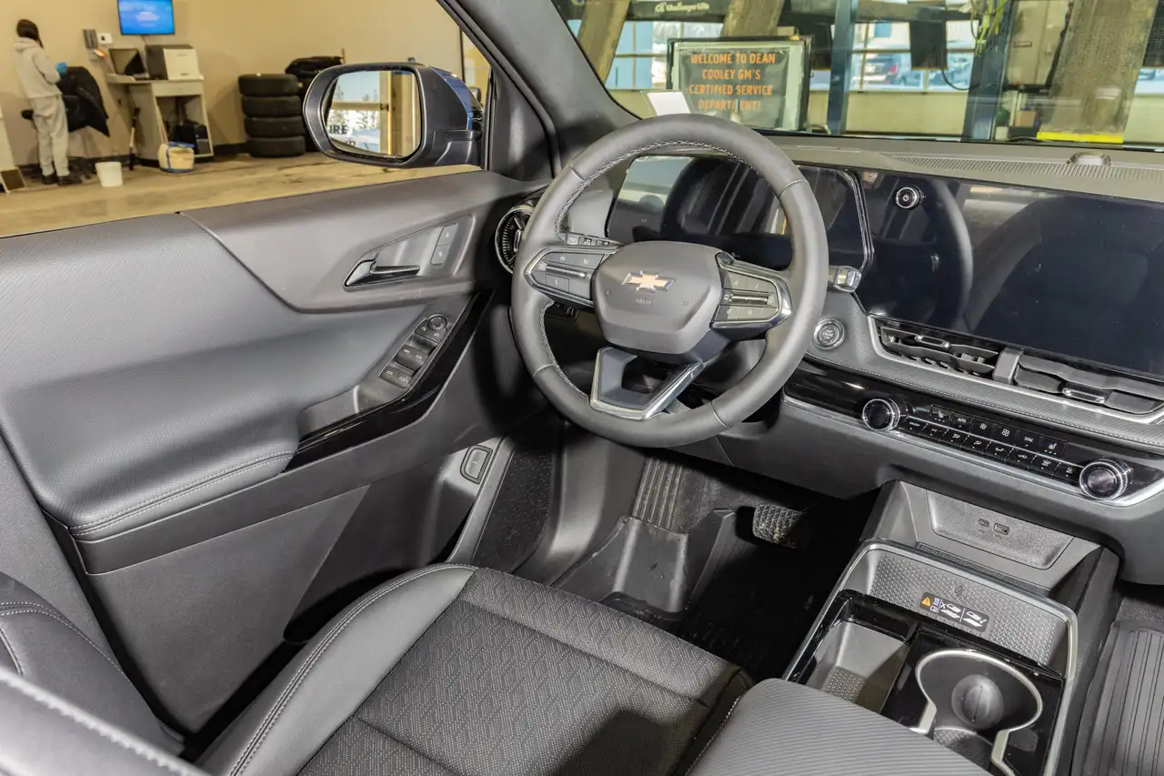Chevrolet Equinox снимка Chevrolet Equinox