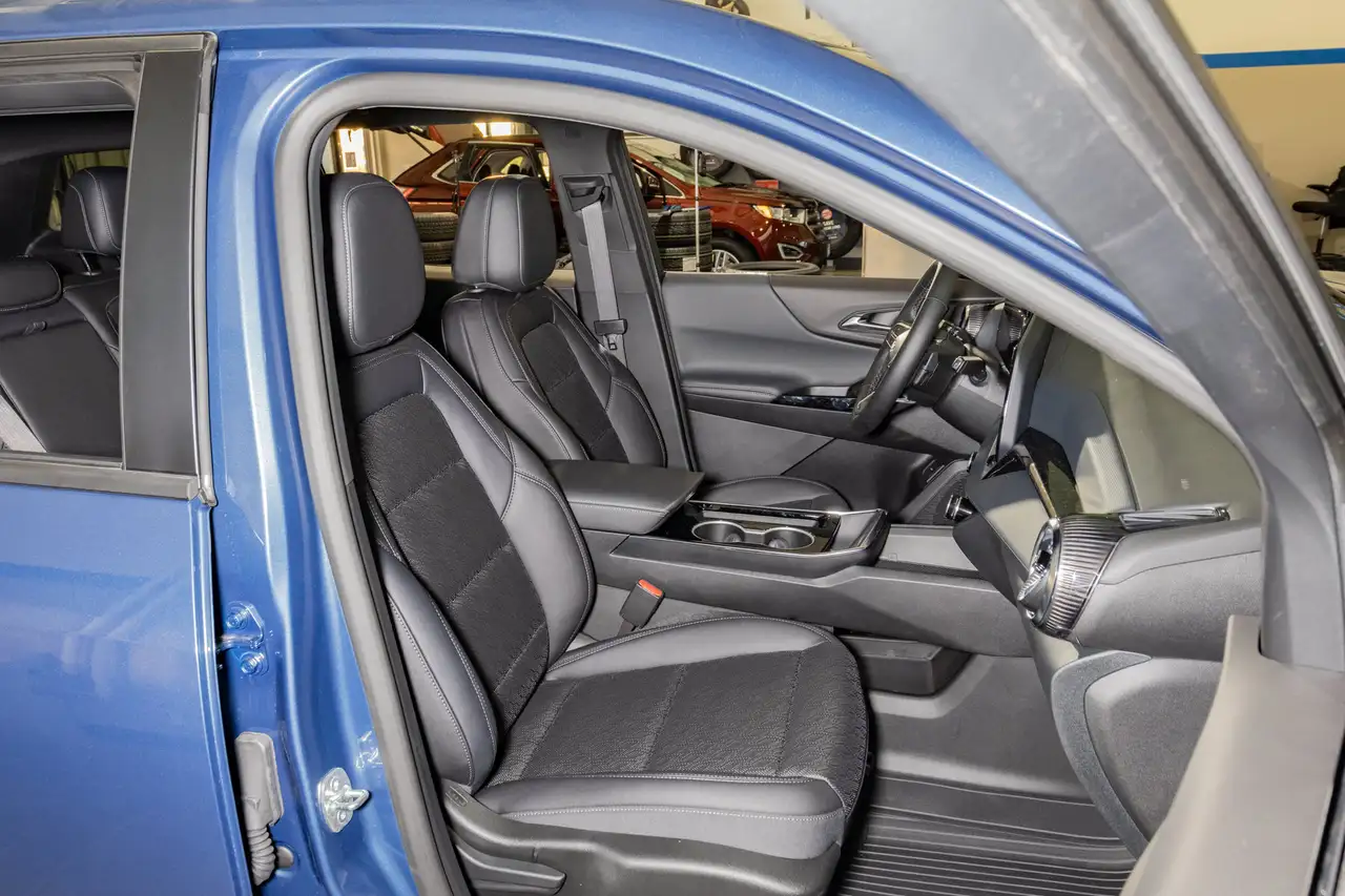 Chevrolet Equinox снимка Chevrolet Equinox