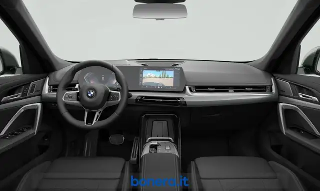 BMW X1 view 3