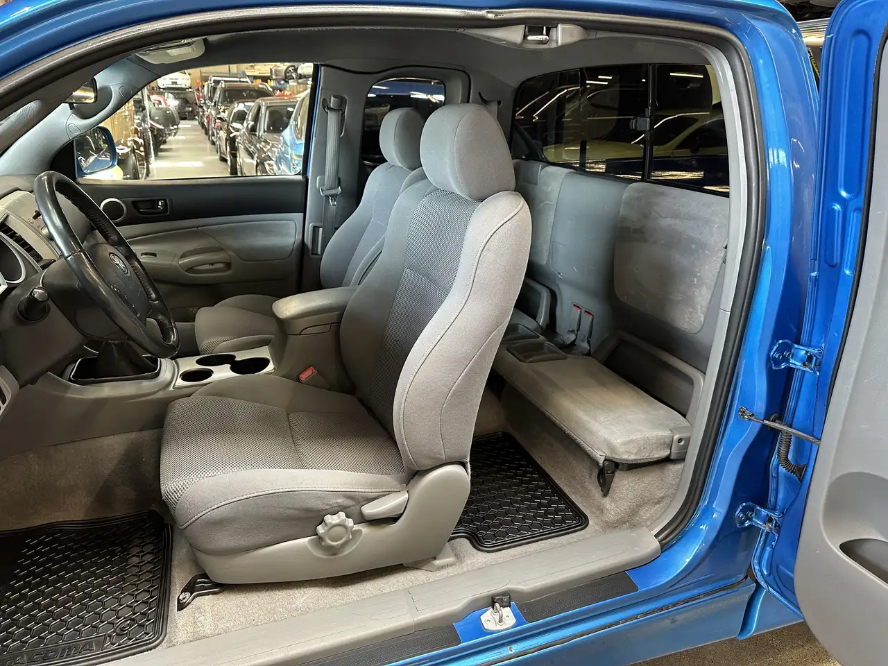 Toyota Tacoma снимка Toyota Tacoma