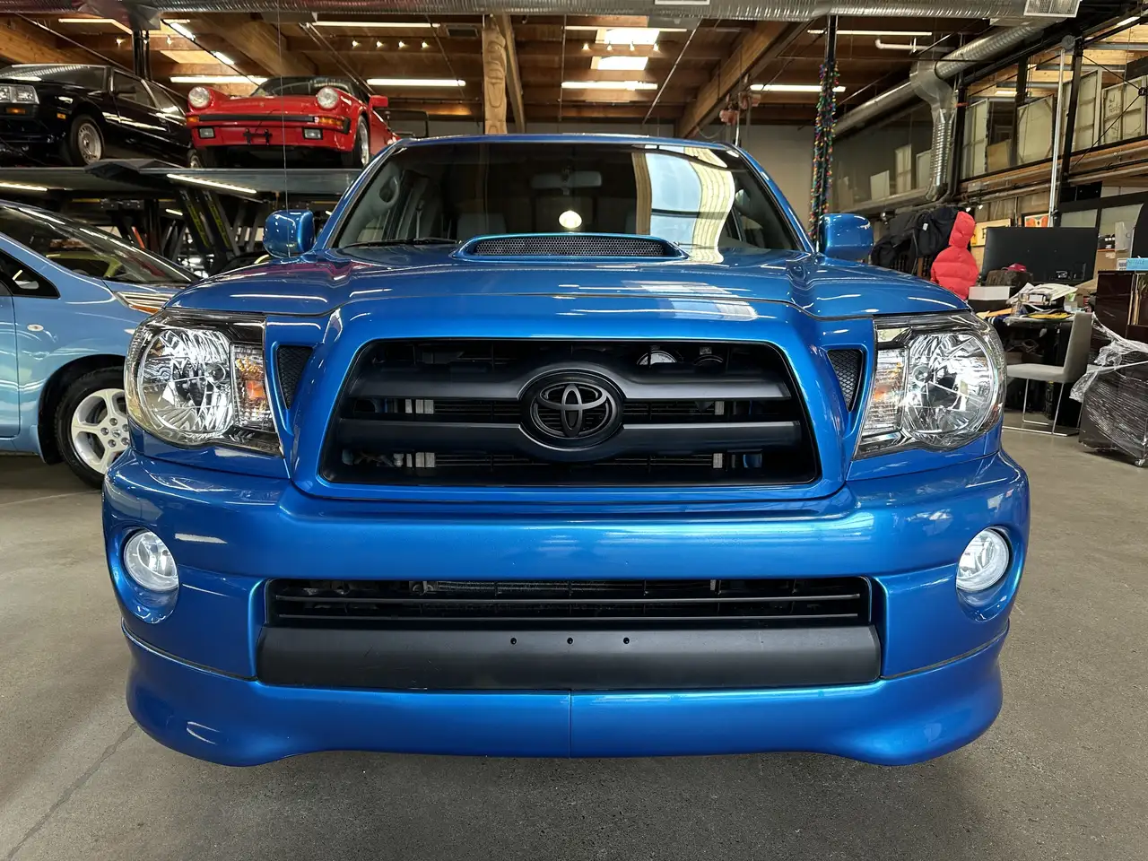 Toyota Tacoma снимка Toyota Tacoma