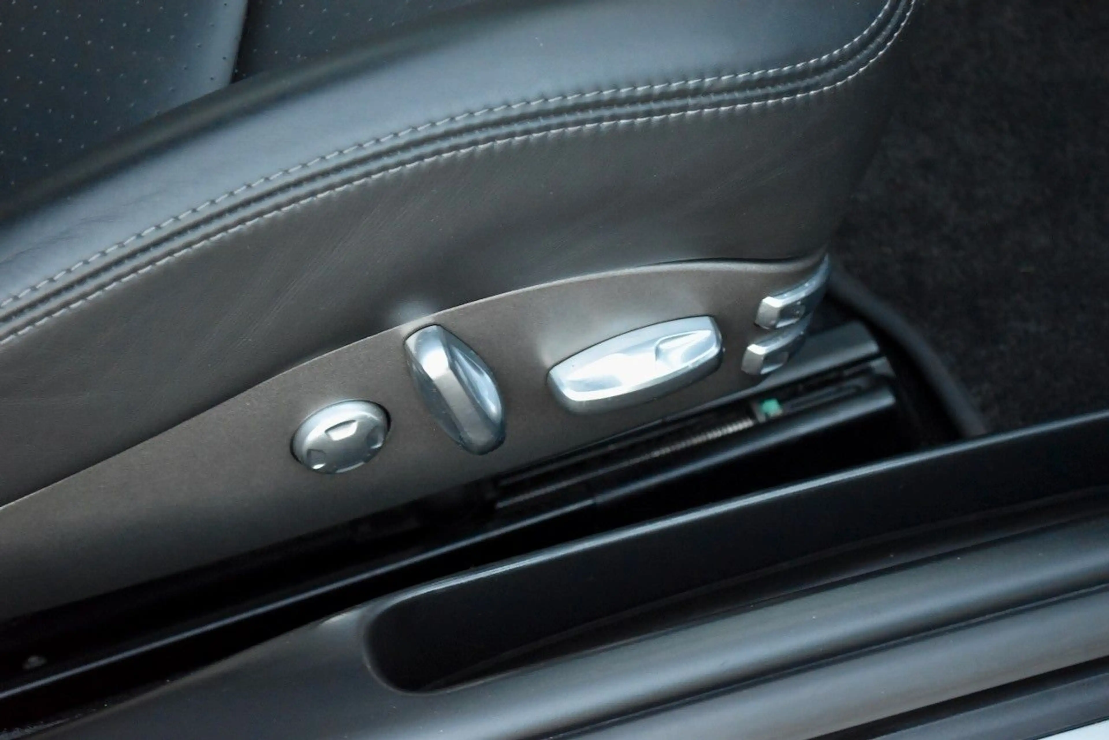 Porsche 997 TURBO COUPE PCCB CHRONO BOSE 9ff — photo 19