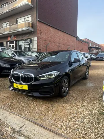 BMW 118 i AVANTAGE*CARPLAY*GARANTIE 12 MOIS