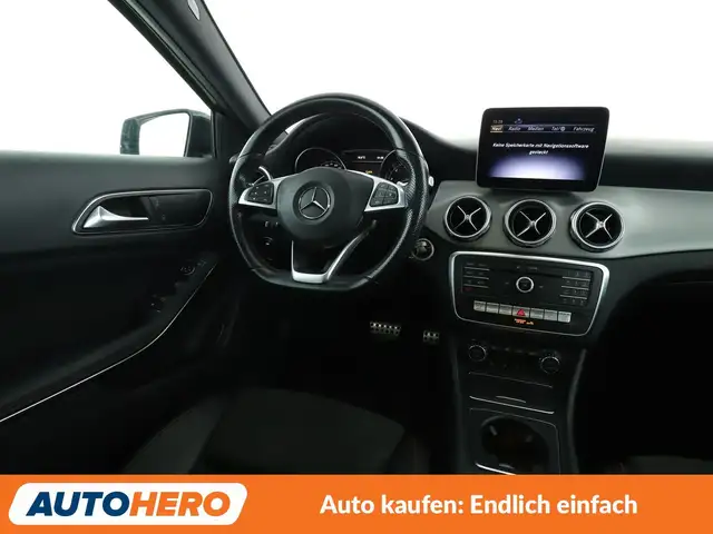 Mercedes-Benz Gla view 13