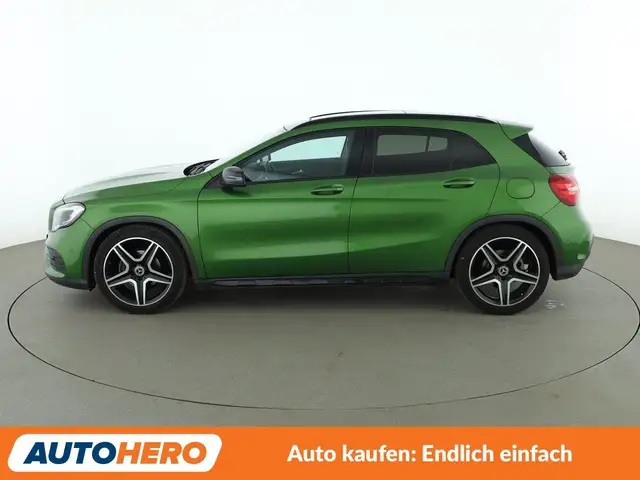 Mercedes-Benz Gla view 3