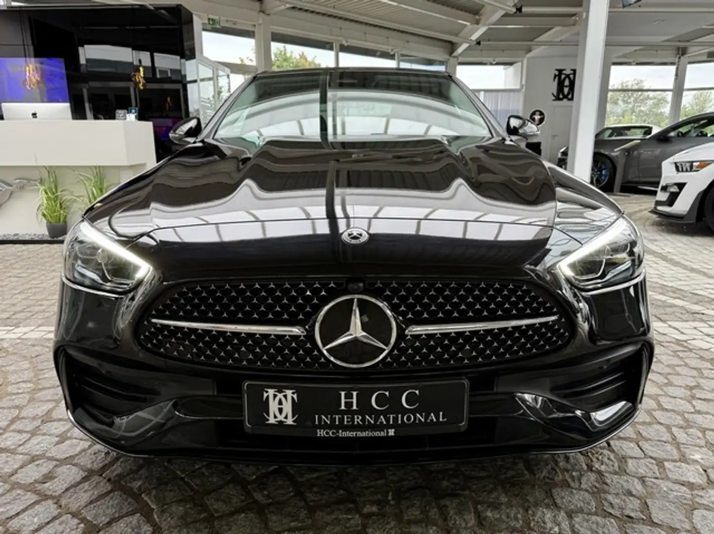 Mercedes-Benz C 200 d Night + AMG Sport-Paket Schwarz - 2