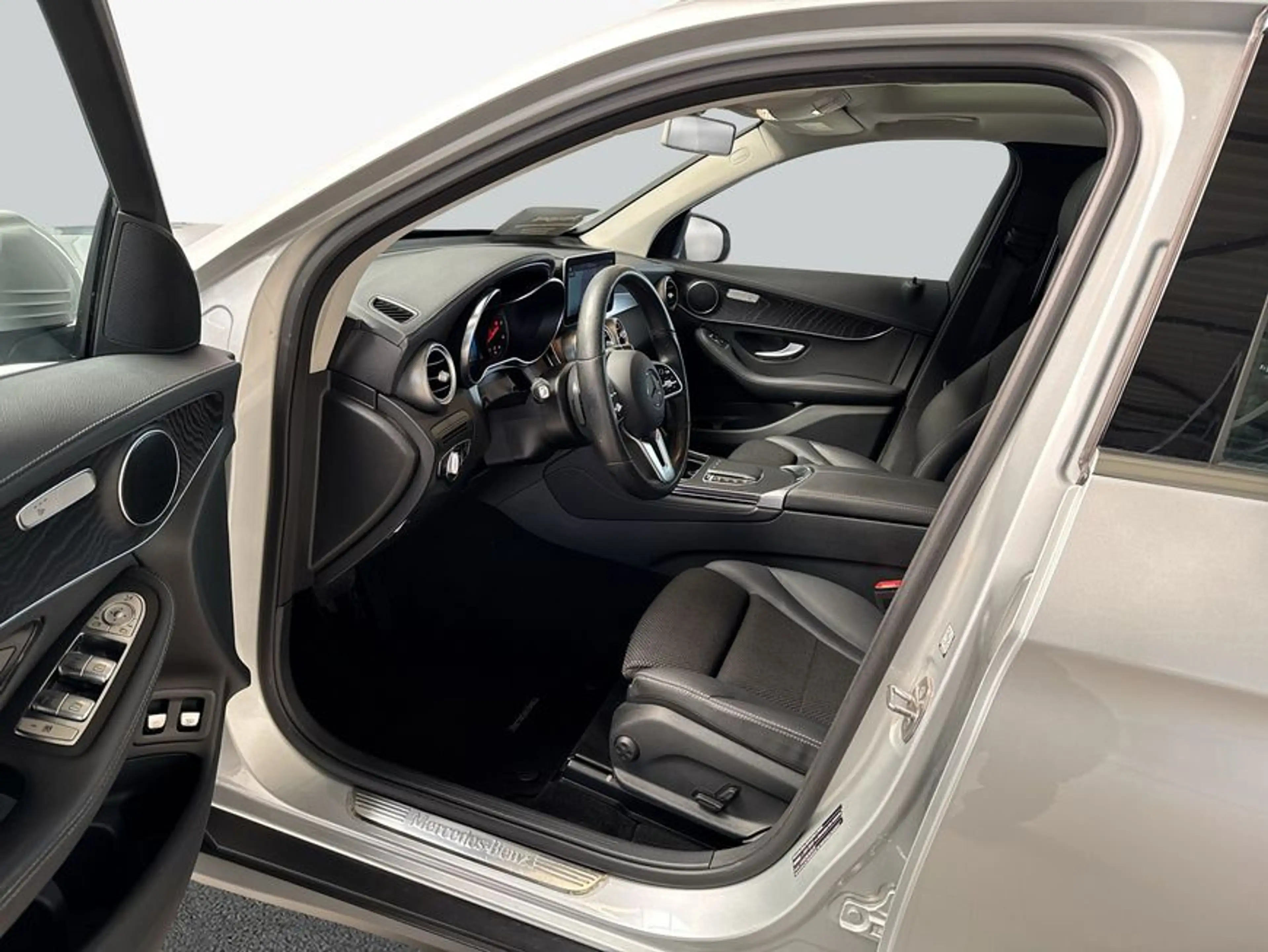 Mercedes-Benz GLC 220 GLC — photo 9