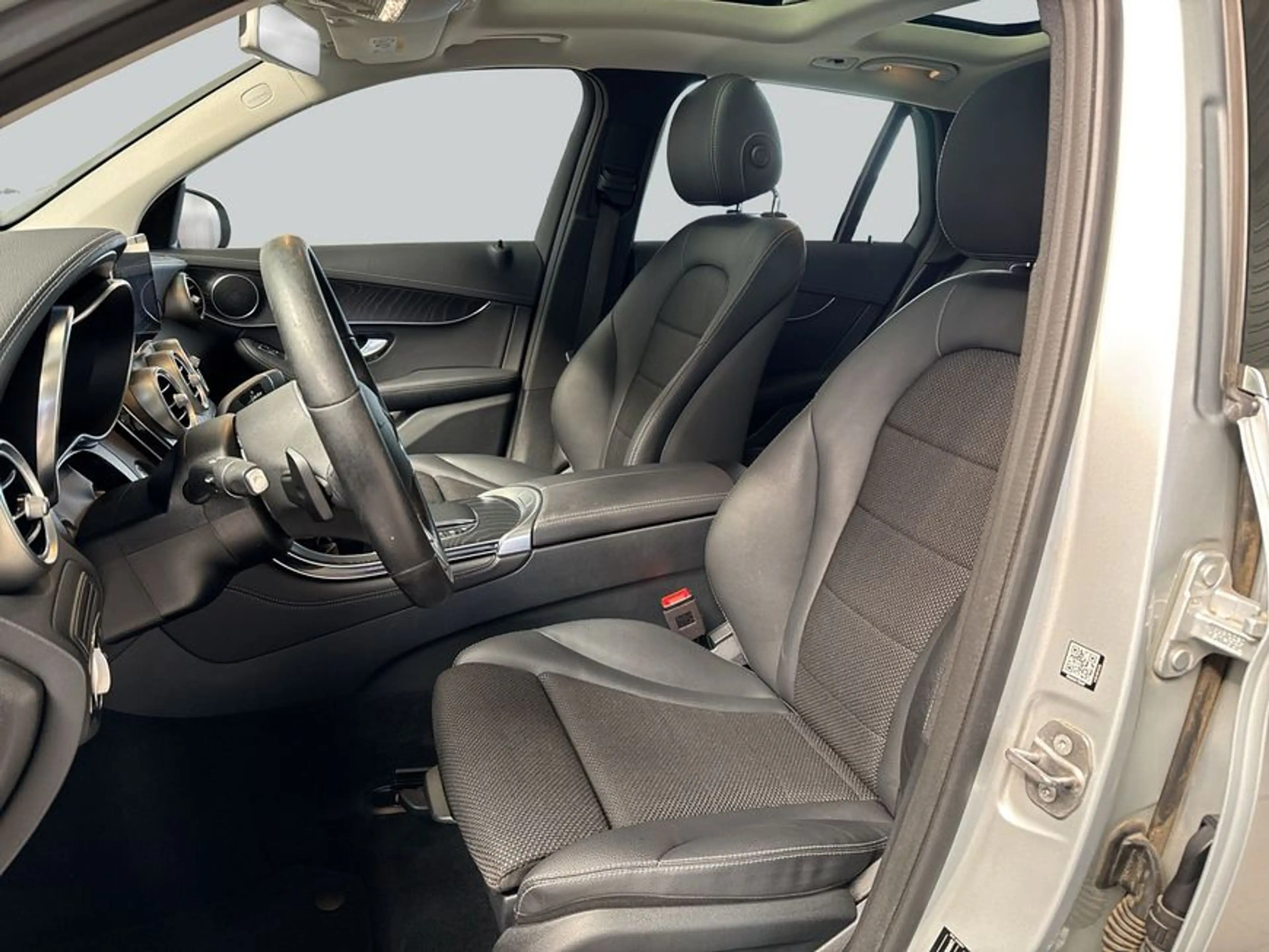 Mercedes-Benz GLC 220 GLC — photo 10