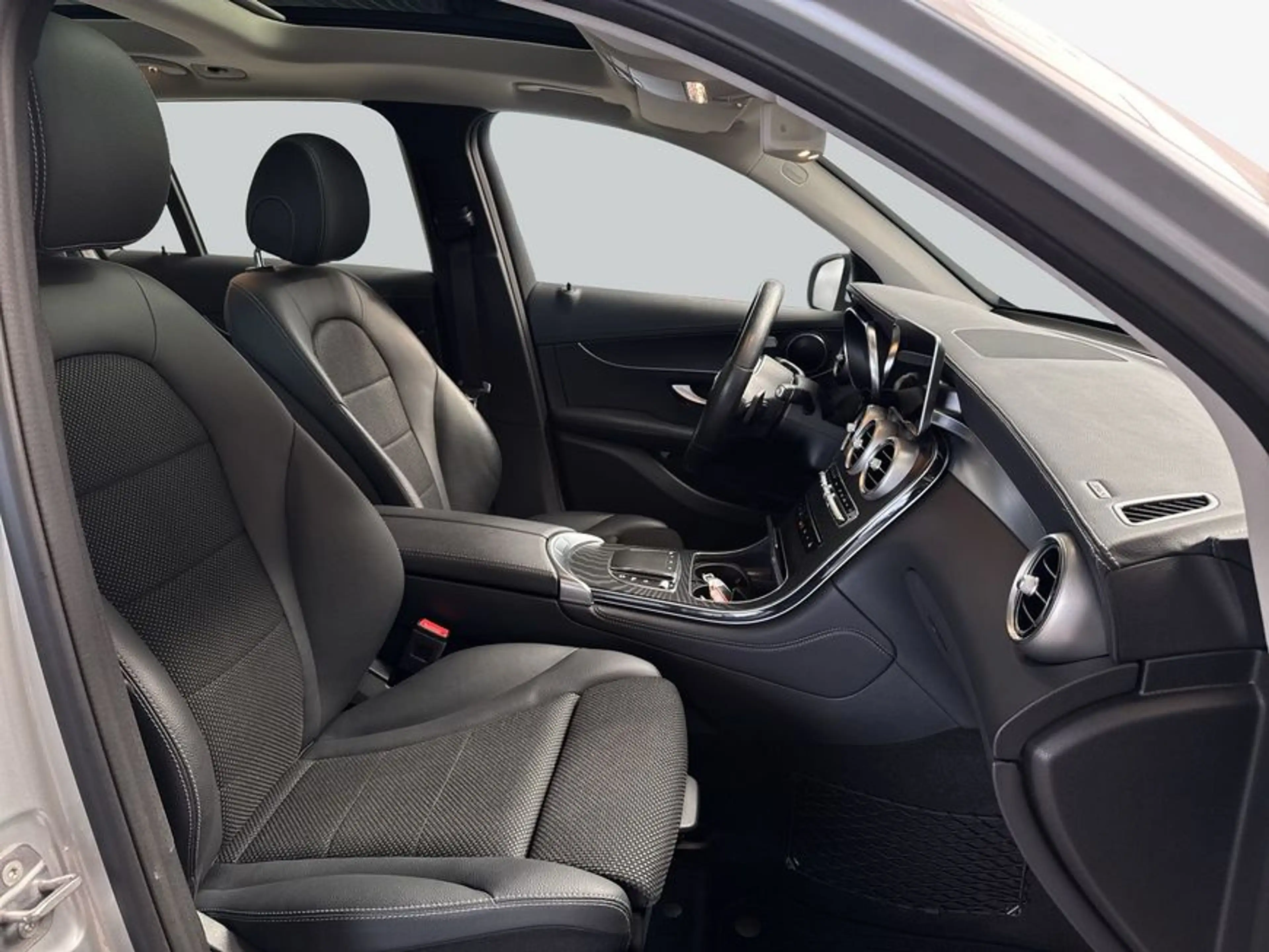 Mercedes-Benz GLC 220 GLC — photo 12