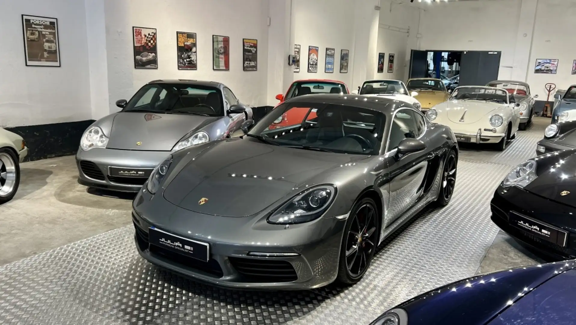 Porsche Cayman S PDK Grau - 2