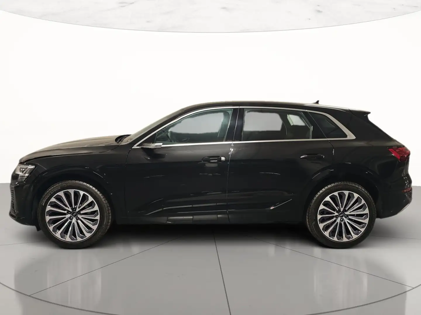 Audi Q8 e-tron 55 s line edition quattro Negru - 2
