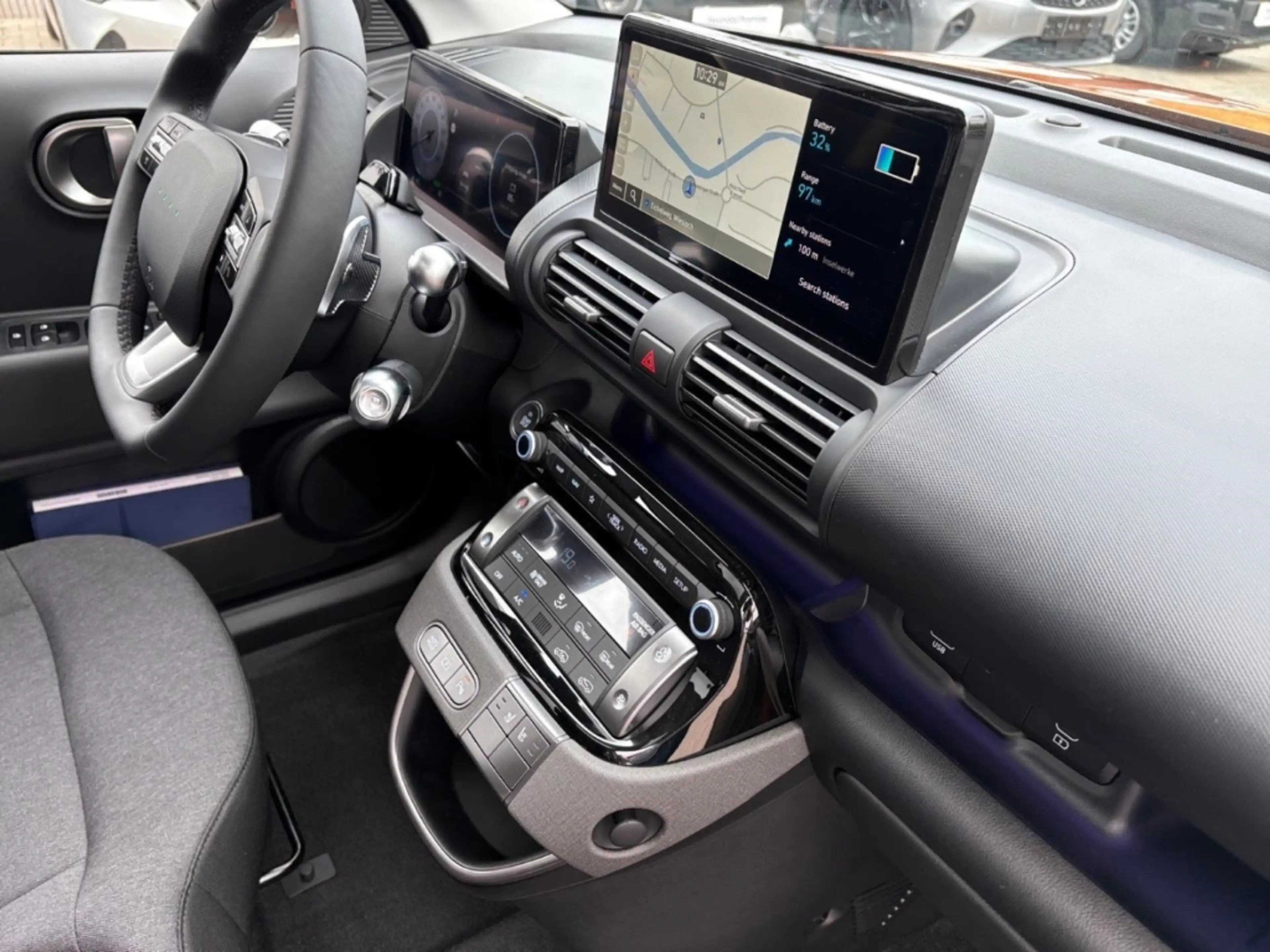 Hyundai Inster Elektro++PIXEL PLUS++GROSSE BATTERIE 49kWh — photo 17