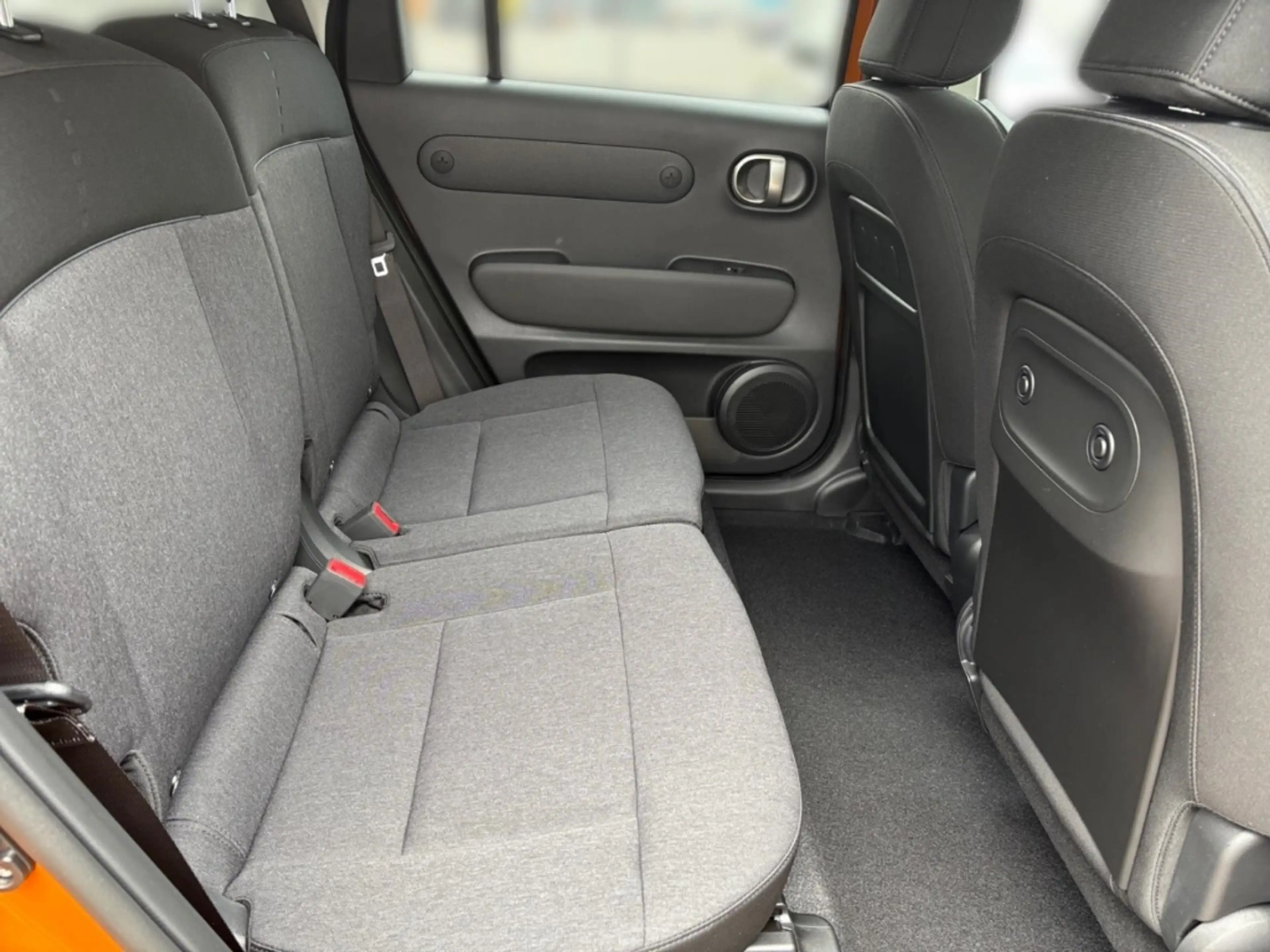 Hyundai Inster Elektro++PIXEL PLUS++GROSSE BATTERIE 49kWh — photo 13