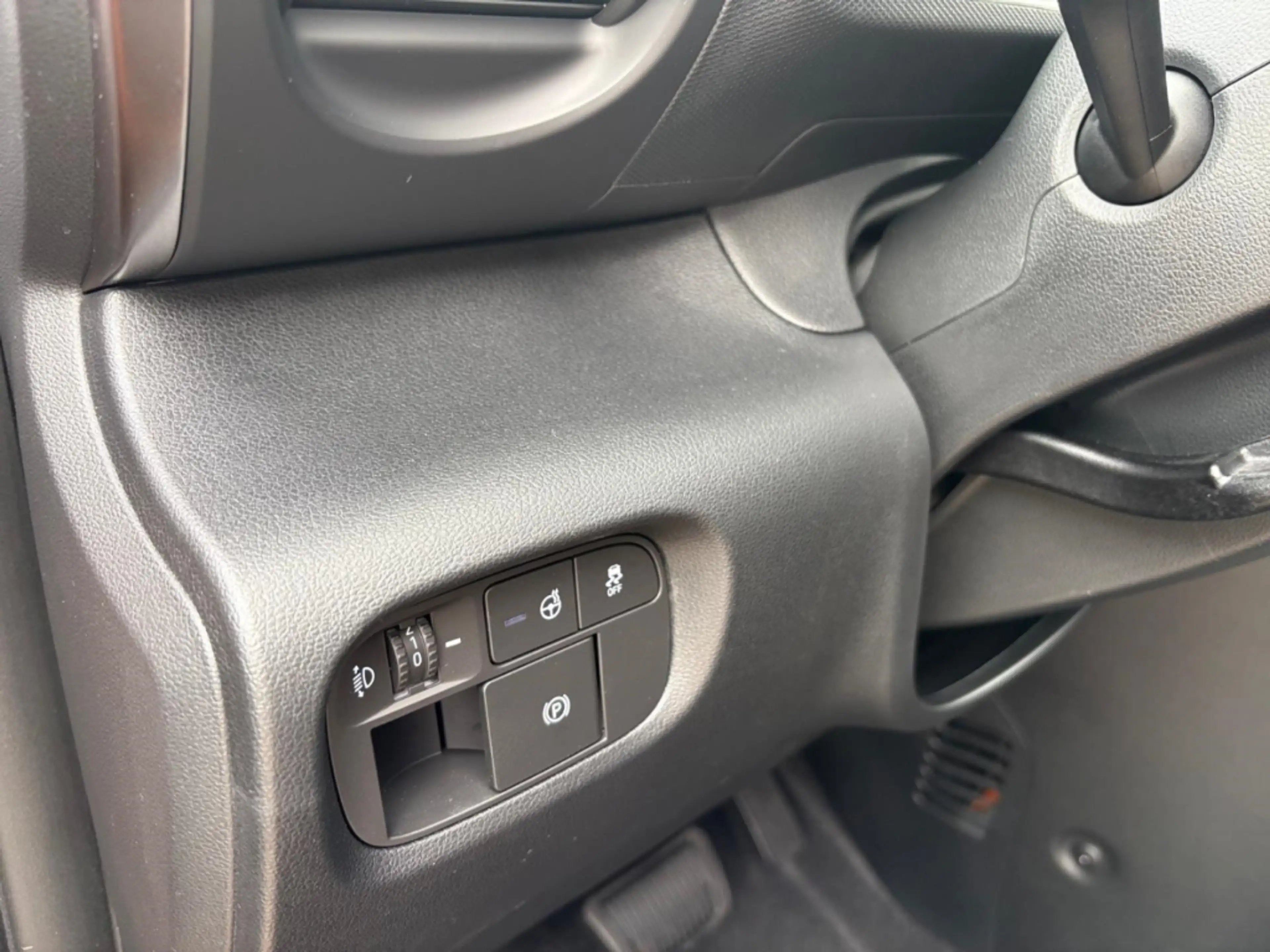 Hyundai Inster Elektro++PIXEL PLUS++GROSSE BATTERIE 49kWh — photo 18