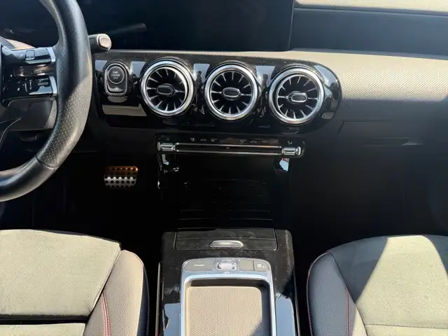Mercedes-Benz A-Class view 11