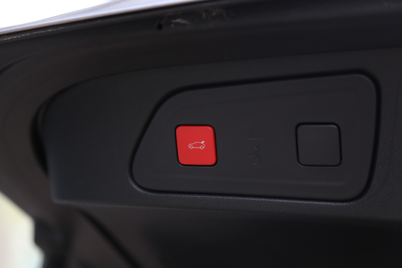 Citroen C5 Aircross 1.6 Plug-in Hybrid 225 Shine Navi ACC LED Camera — photo 14