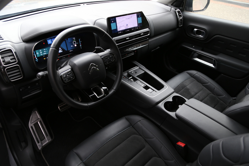 Citroen C5 Aircross 1.6 Plug-in Hybrid 225 Shine Navi ACC LED Camera — photo 6