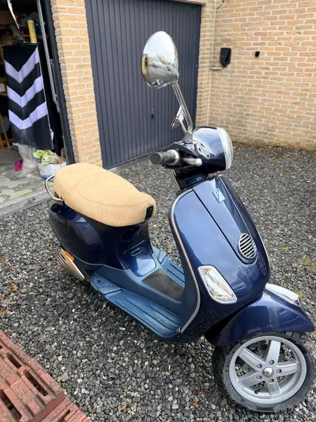 Vespa LX 50 - foto 3
