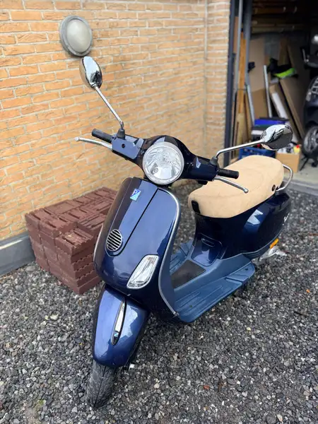 Vespa LX 50 - foto 2