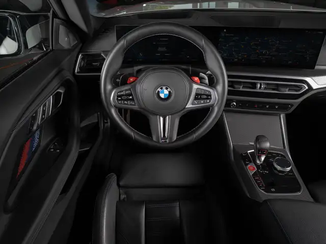 BMW M2 view 12