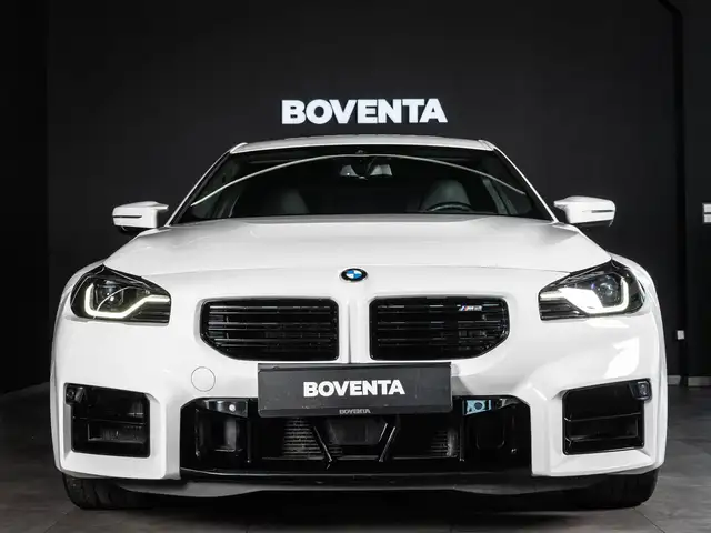 BMW M2 view 2