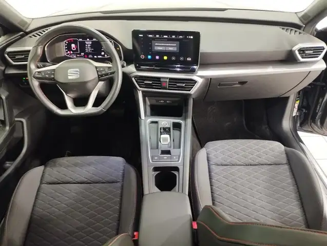 Seat Leon Leon view 4