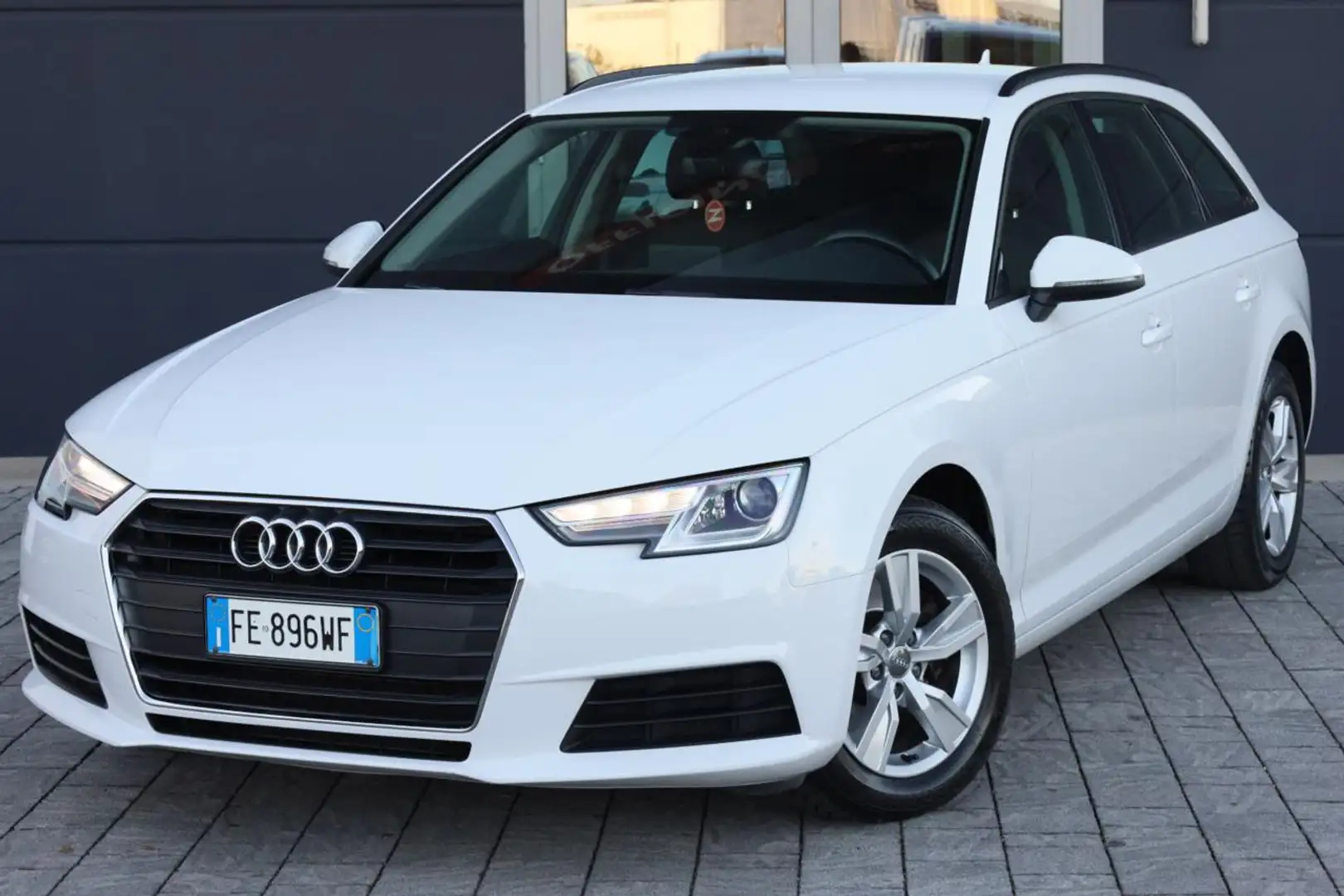 Audi A4 Avant 2.0 TDI 150 CV Wit - 2
