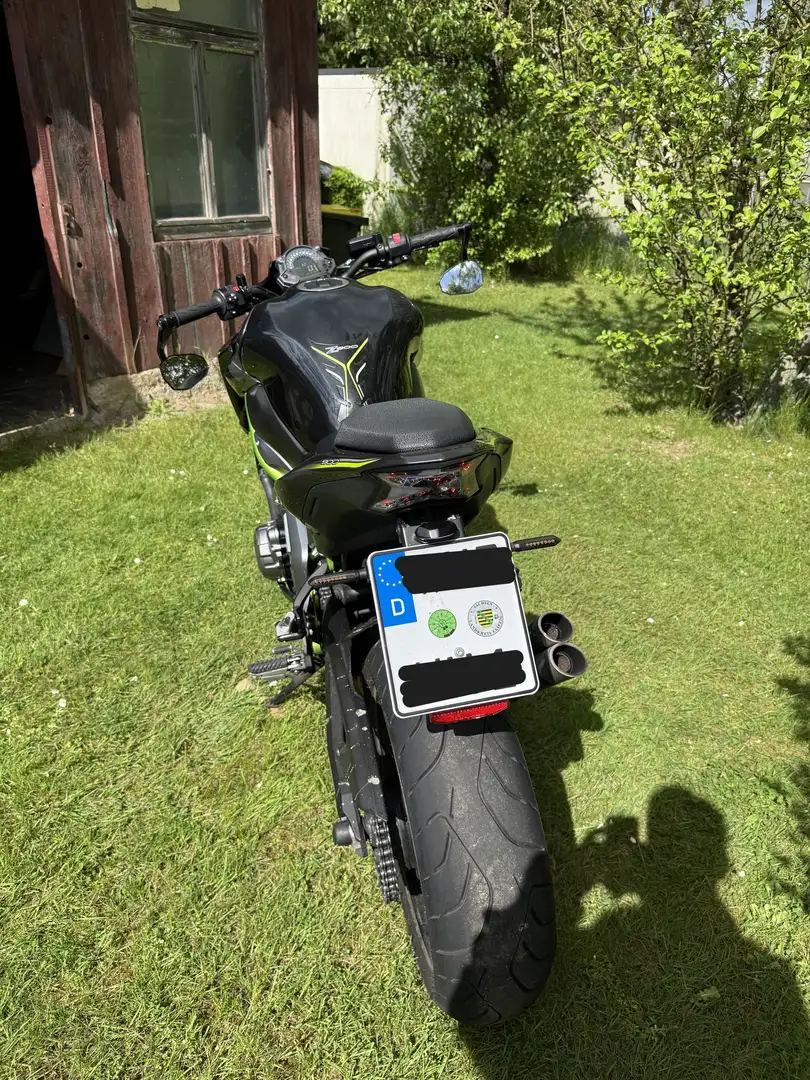 Kawasaki Z 900 Чорний - 2