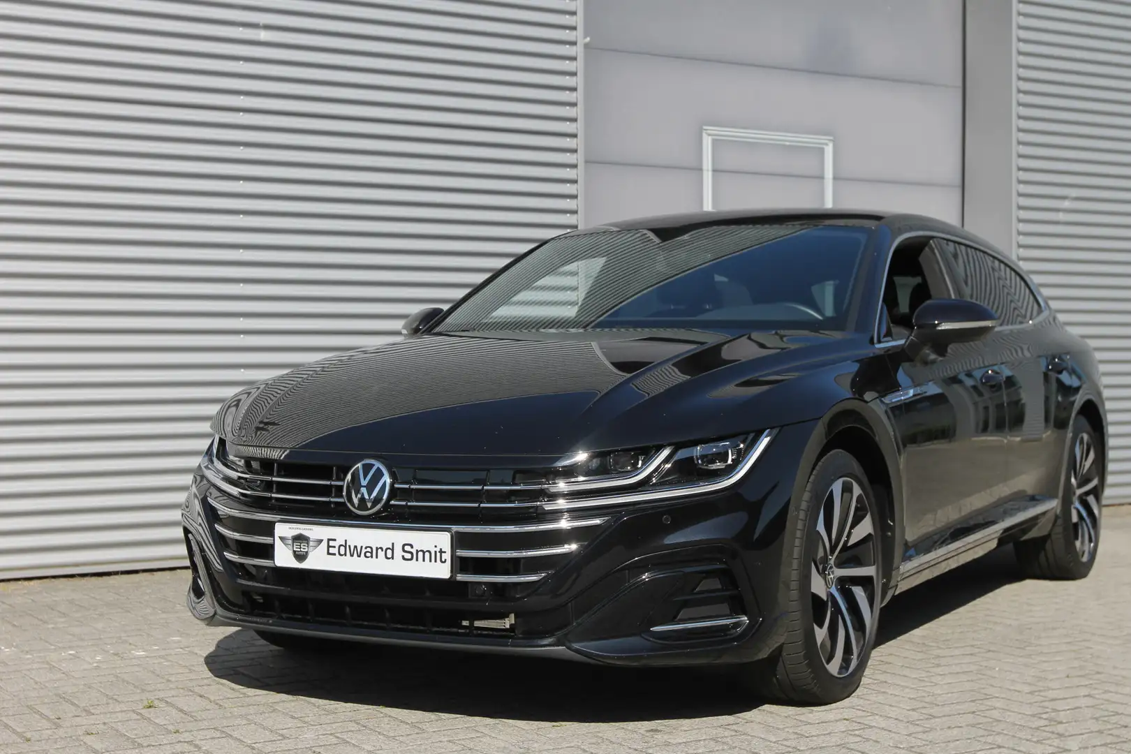 Volkswagen Arteon Shooting Brake 1.4 TSI eHybrid R-Line Business I P Zwart - 2