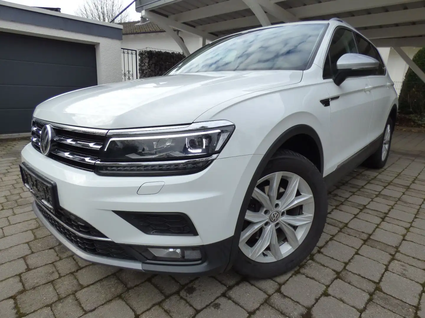 Volkswagen Tiguan Allspace Highline Blanc - 1