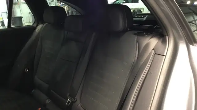 Mercedes-Benz C-Class view 11